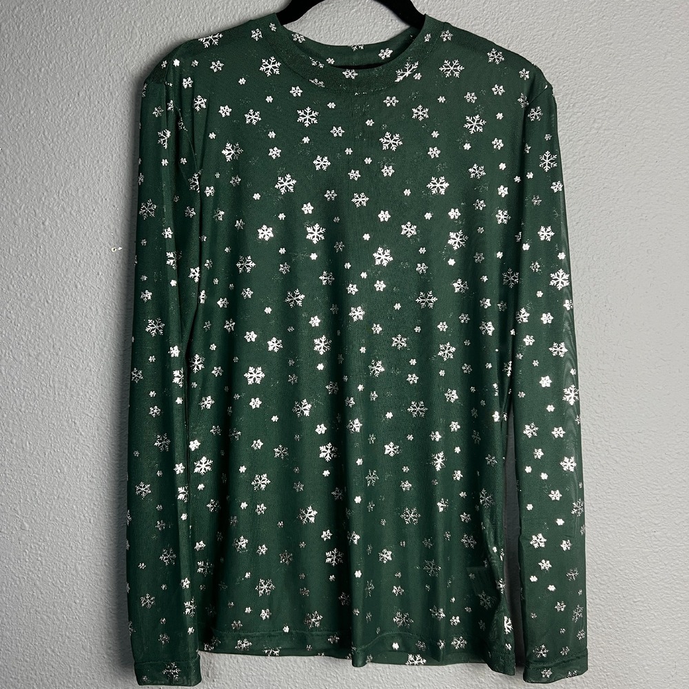 Merigold Kiss Sheer Mesh Top Silver Snowflake Holiday Long SL Shirt Green Size M